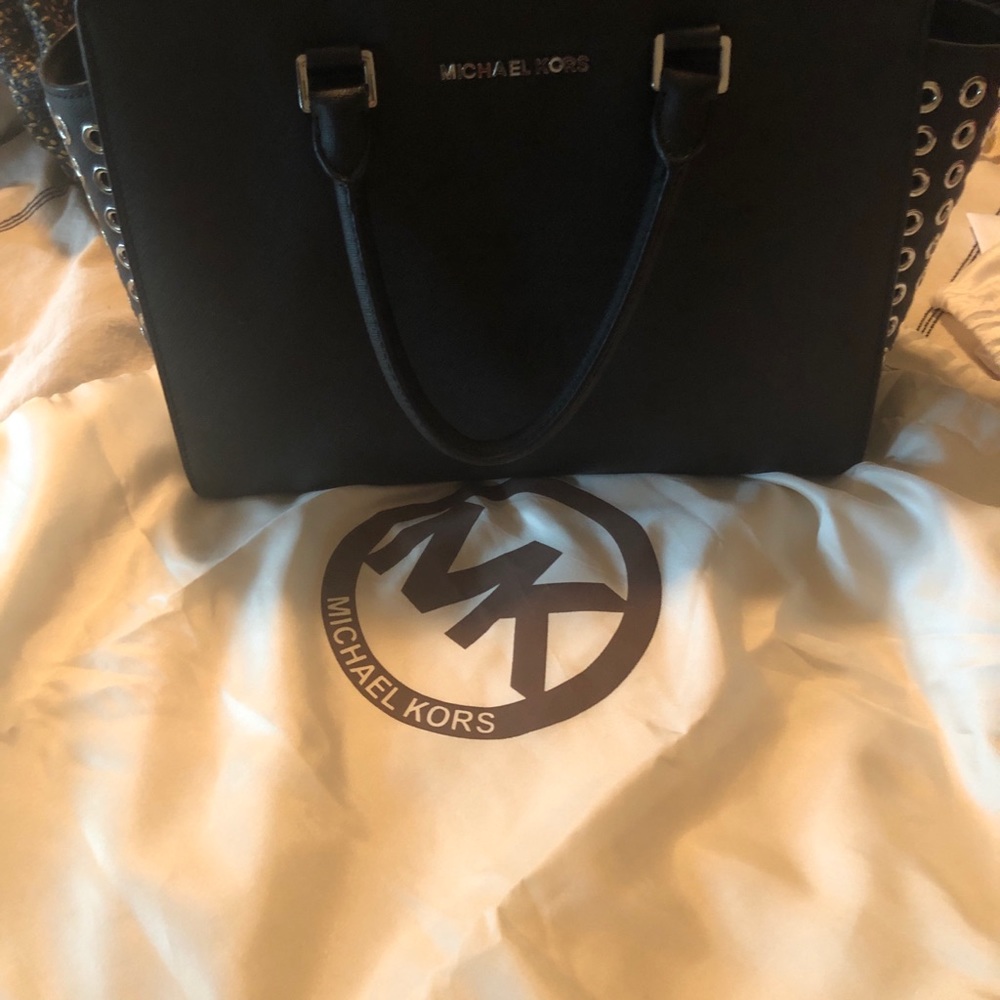 Black Michael Kors handbag
